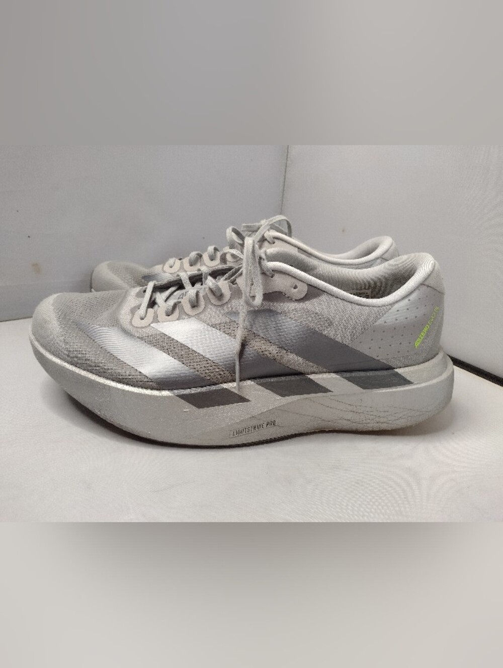 Adidas Adizero Evo SL Running Shoes Men’s Size 11 Gray Silver Sneakers B6